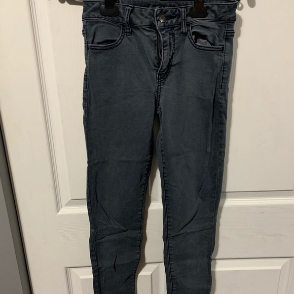 2 for 15$// Highrise grey American eagle jeans - Picture 2 of 3